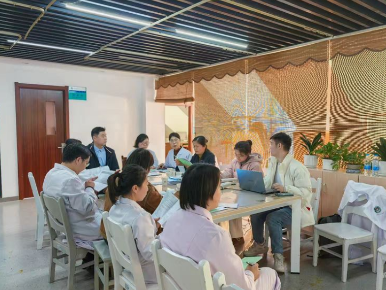 ����ҽҽԺƤ���ơ������ϼ���IIb���ٴ�...